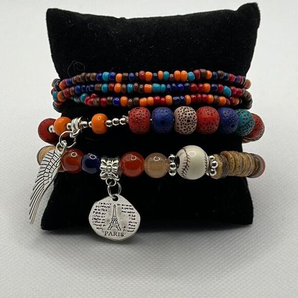 Brand New!! Beaded bracelet with charms bundle - Picture 1 of 4